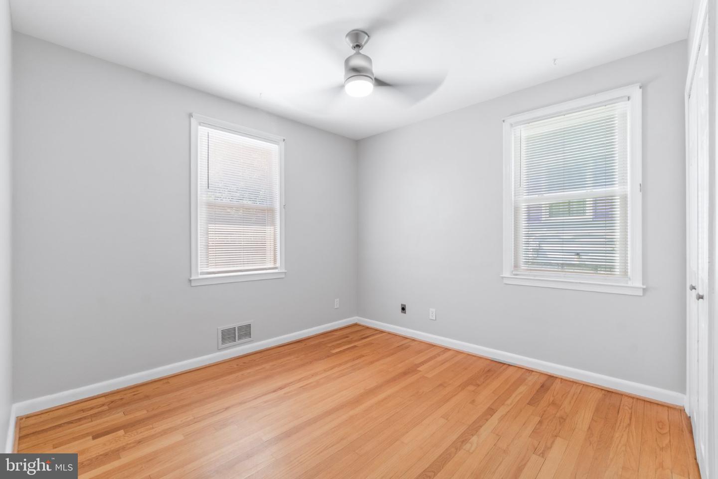 2823 Superior Ave Property Photo 18
