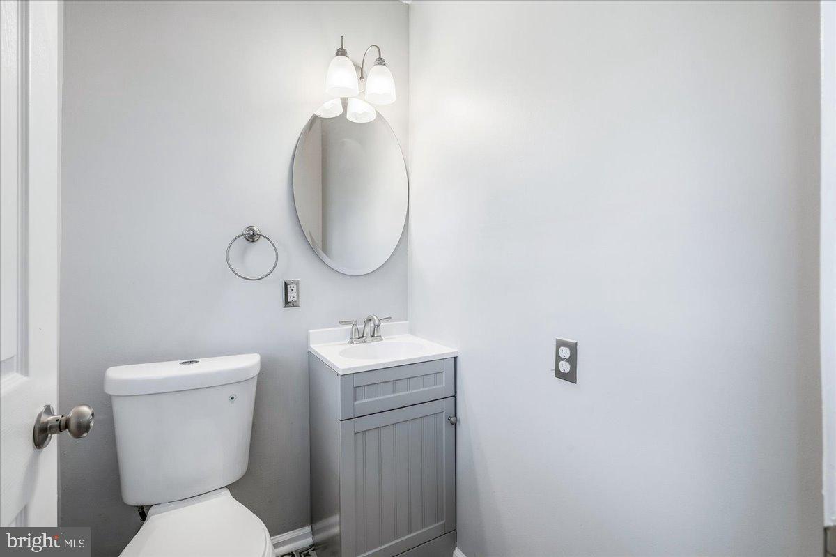 7165 Fairbrook Rd Property Photo 16