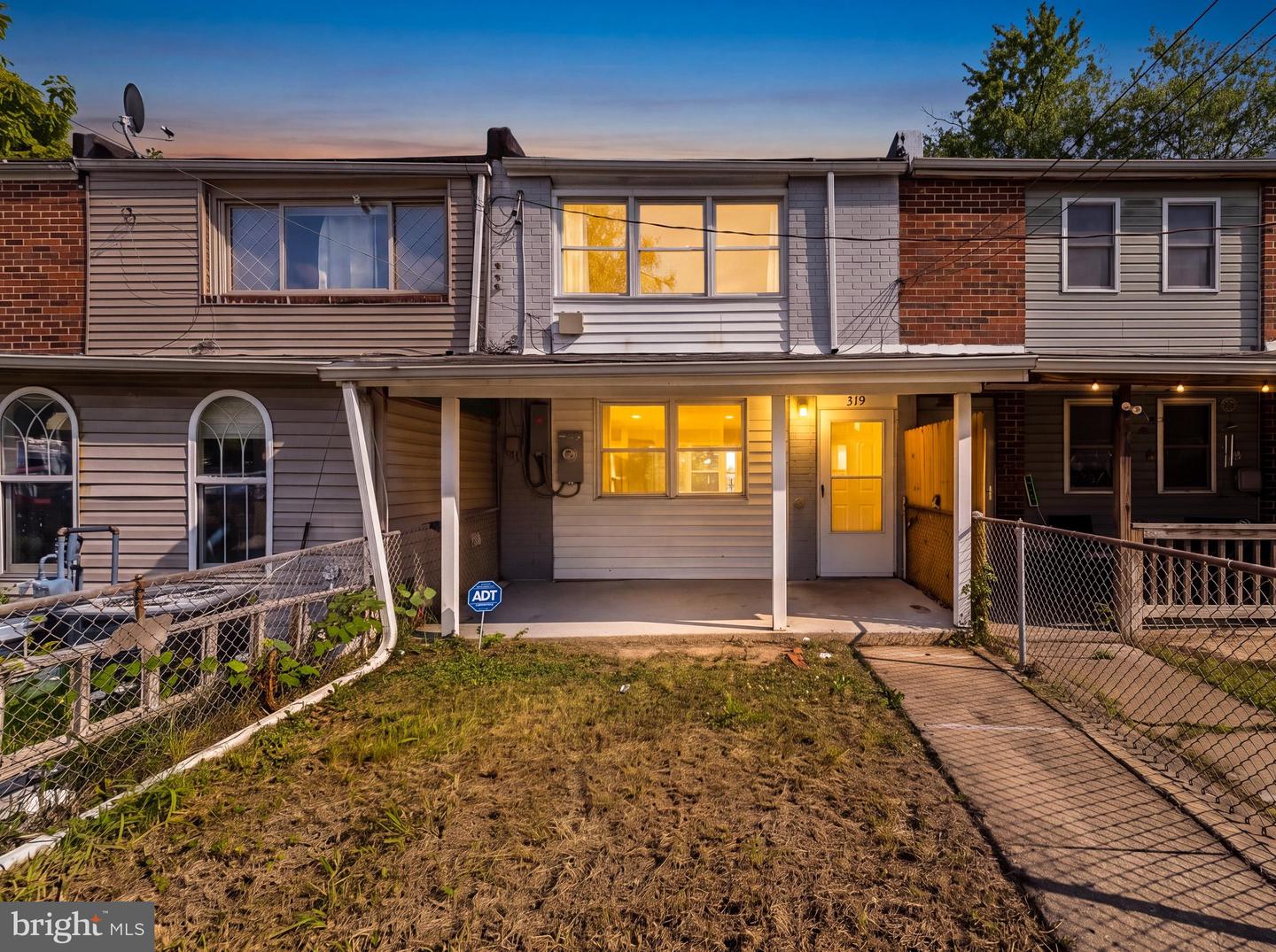 319 Bigley Ave Property Photo 1