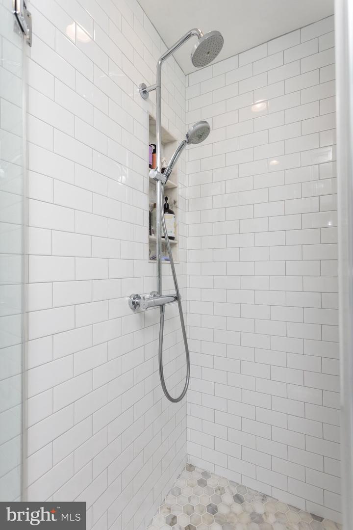 7117 Wardman Rd Property Photo 23