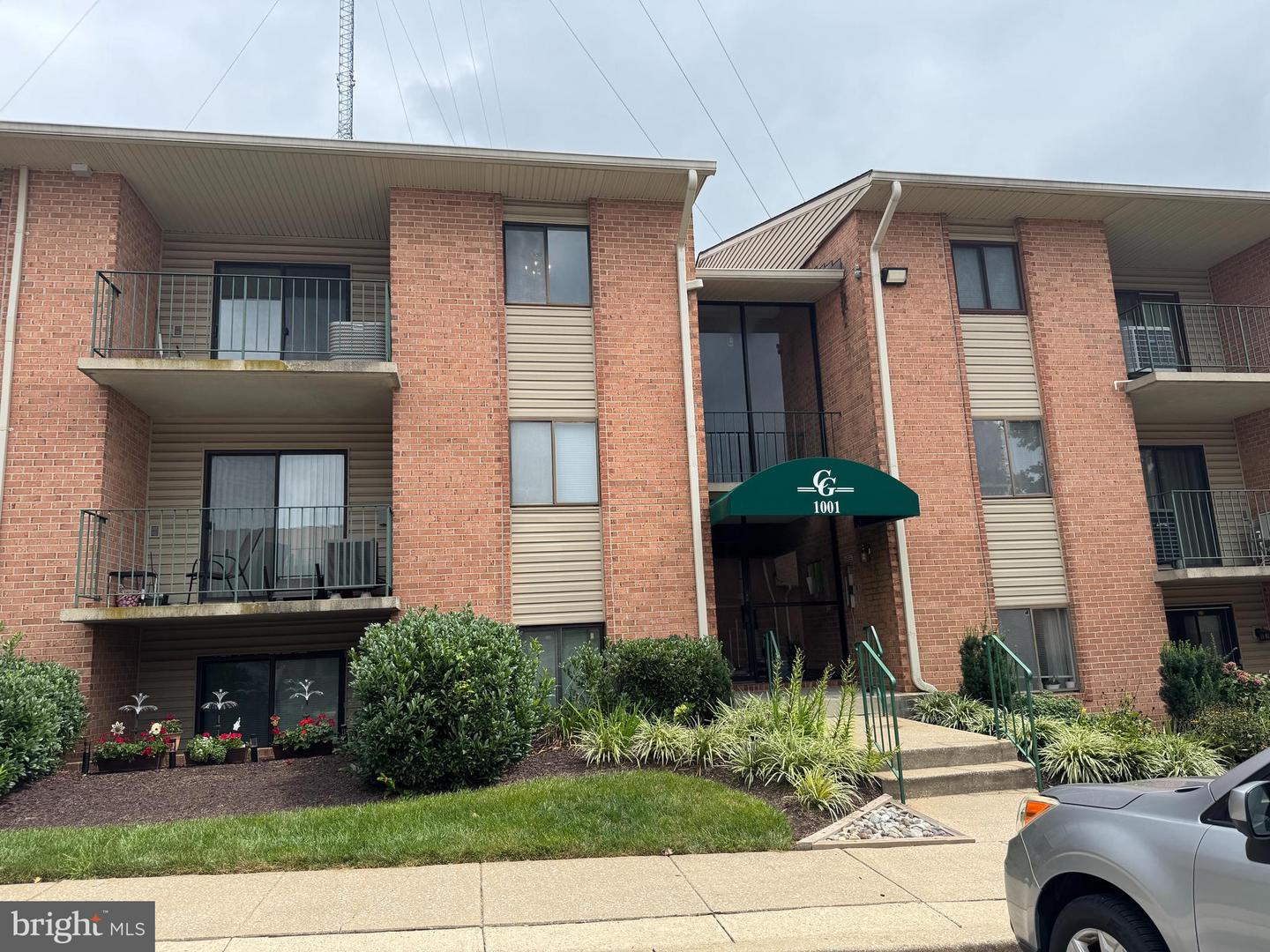 1001 SPRING GATE RD #3A
