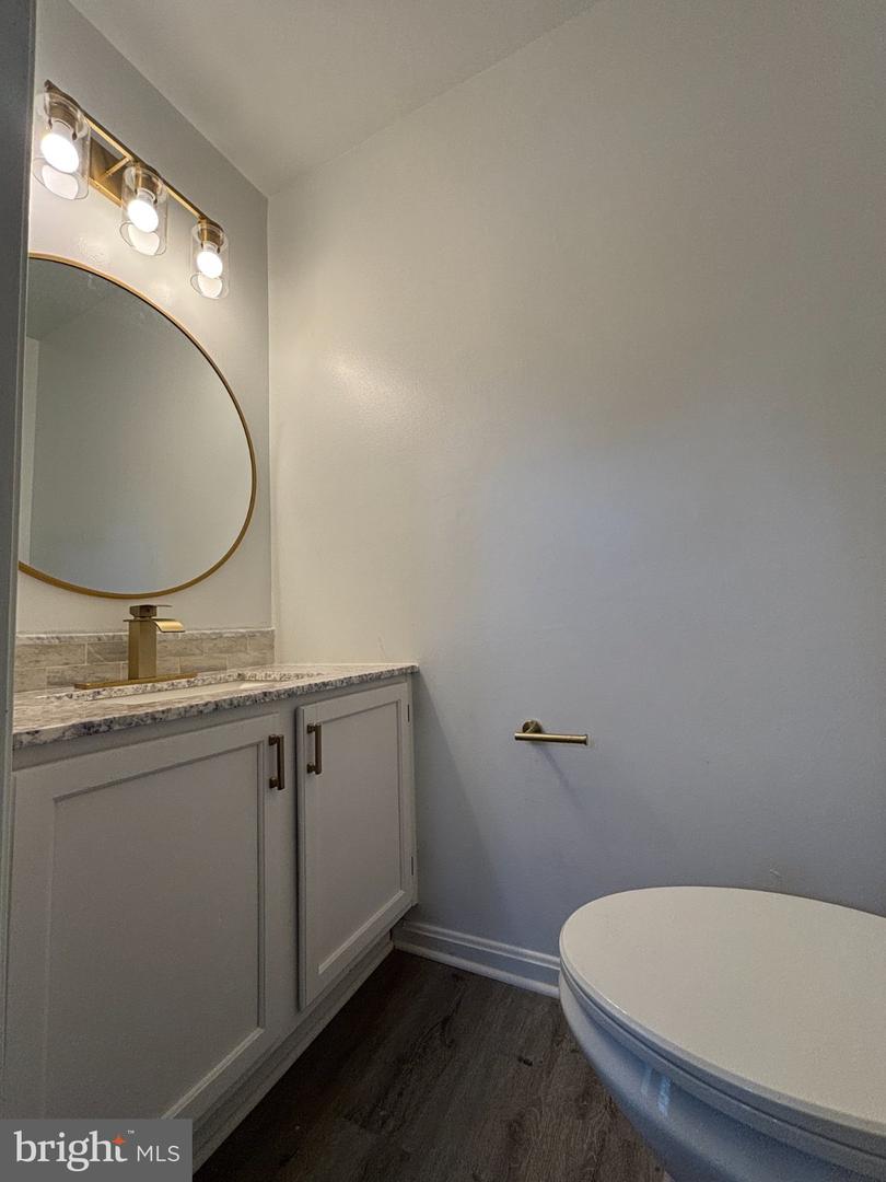 18 Hiddencreek Ct Property Photo 8