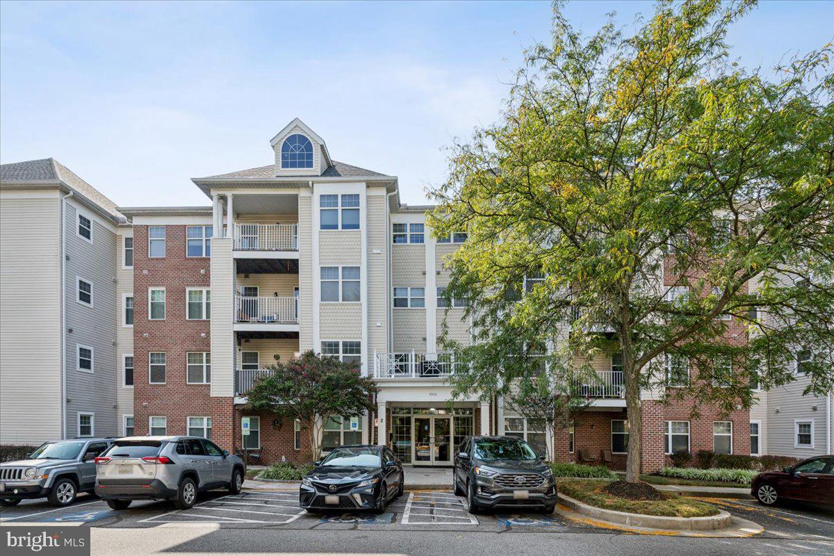 4550 Chaucer Way #104 Property Photo 1