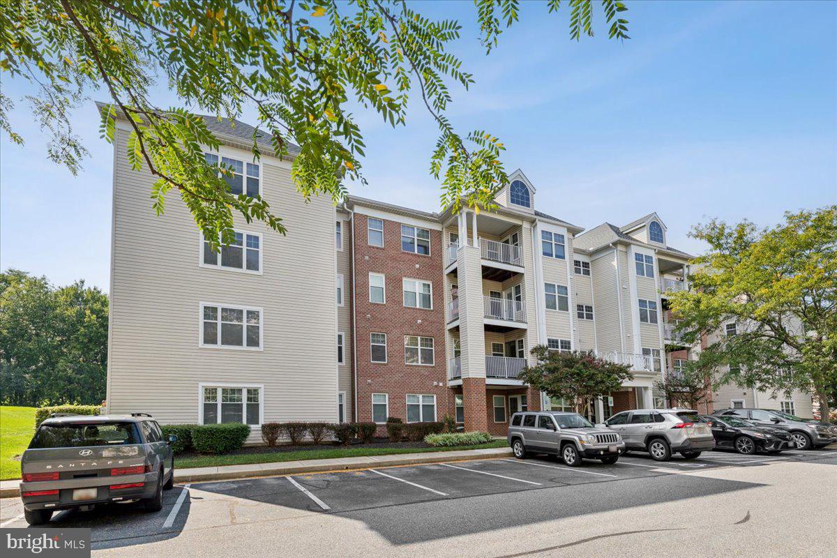 4550 Chaucer Way #104 Property Photo 3