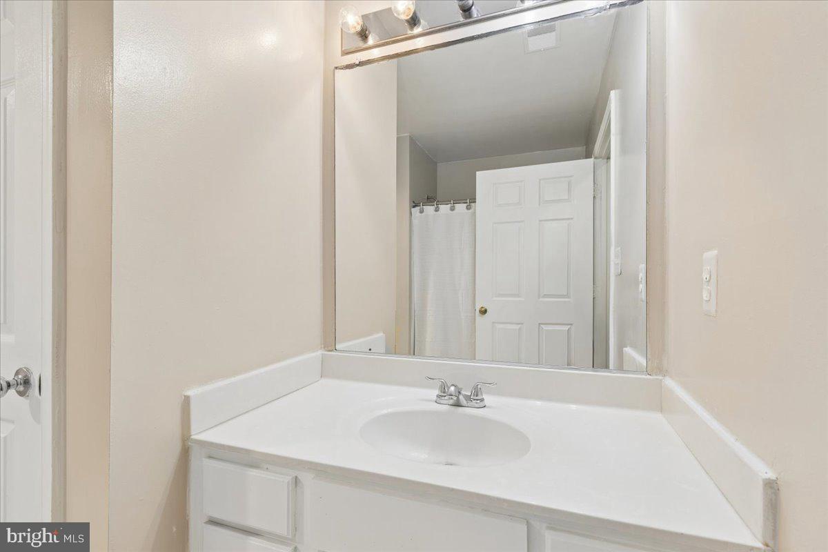 4550 Chaucer Way #104 Property Photo 40