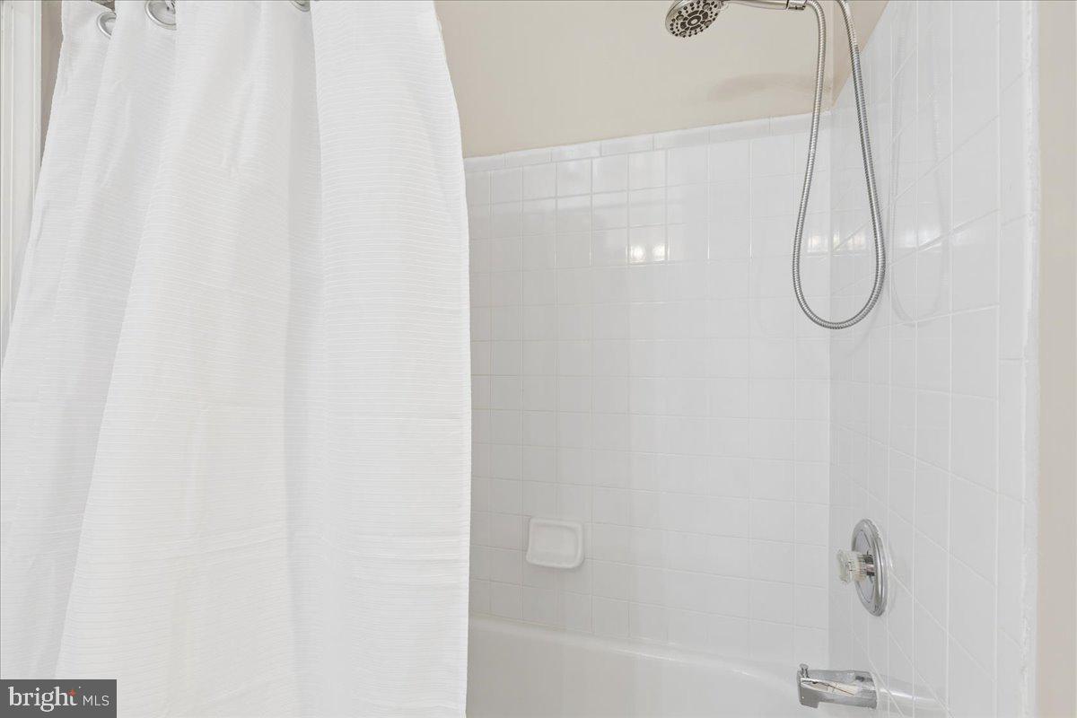 4550 Chaucer Way #104 Property Photo 42