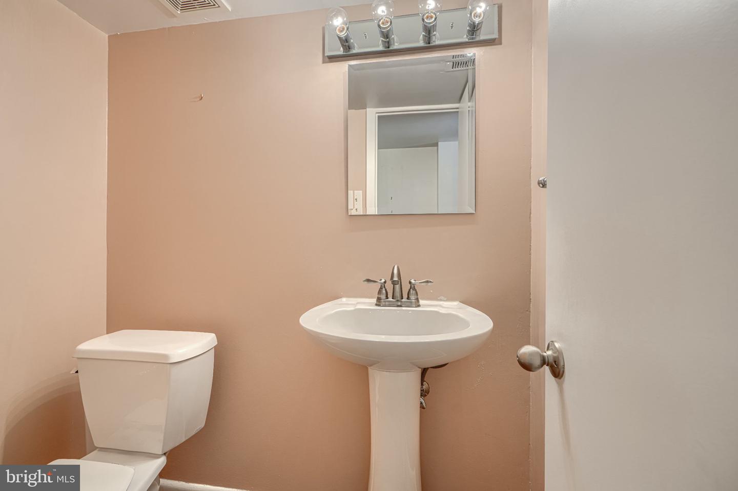 278 Cedarmere Cir Property Photo 42