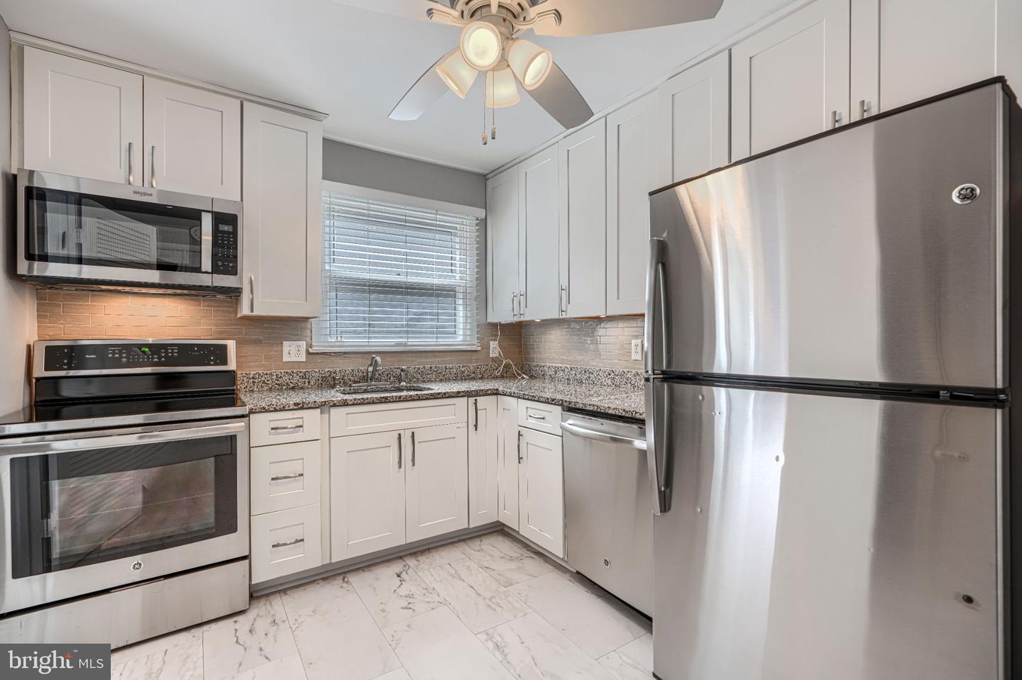 MDBC2174358 Property Photo 1