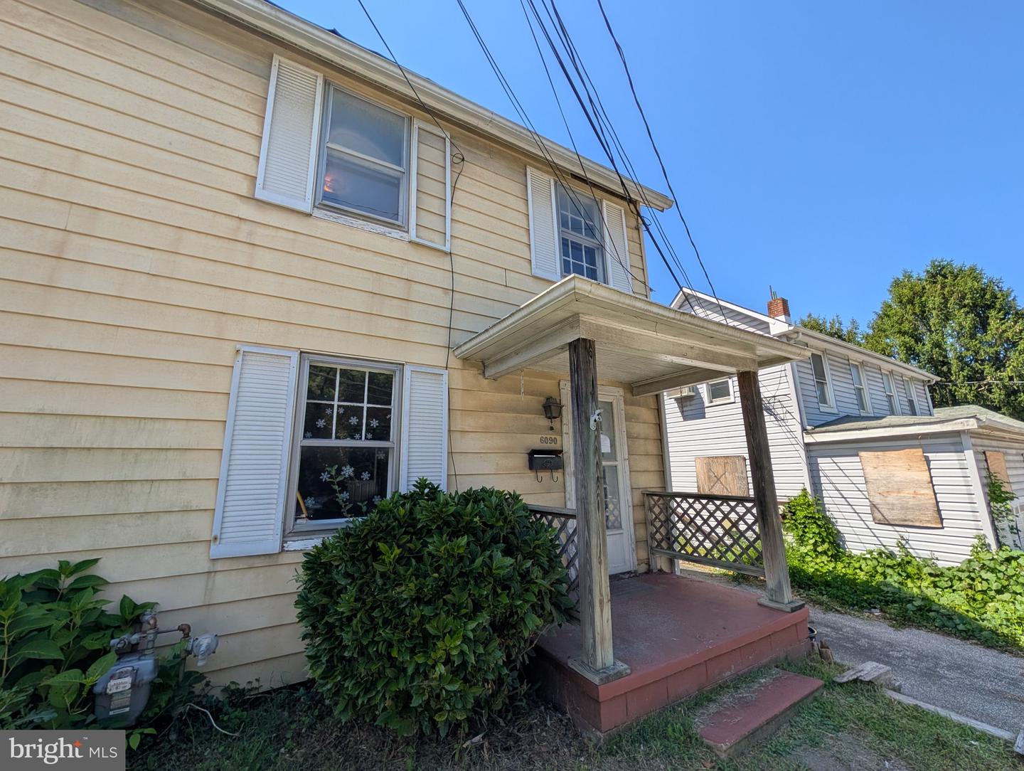 6090 Falls Rd Property Photo 1