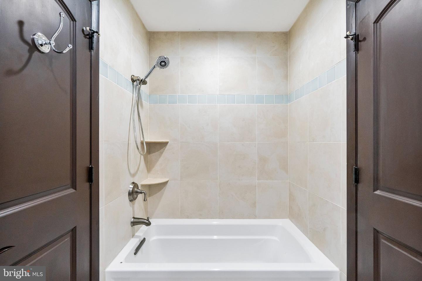 6029 Glen Arm Rd E Property Photo 41