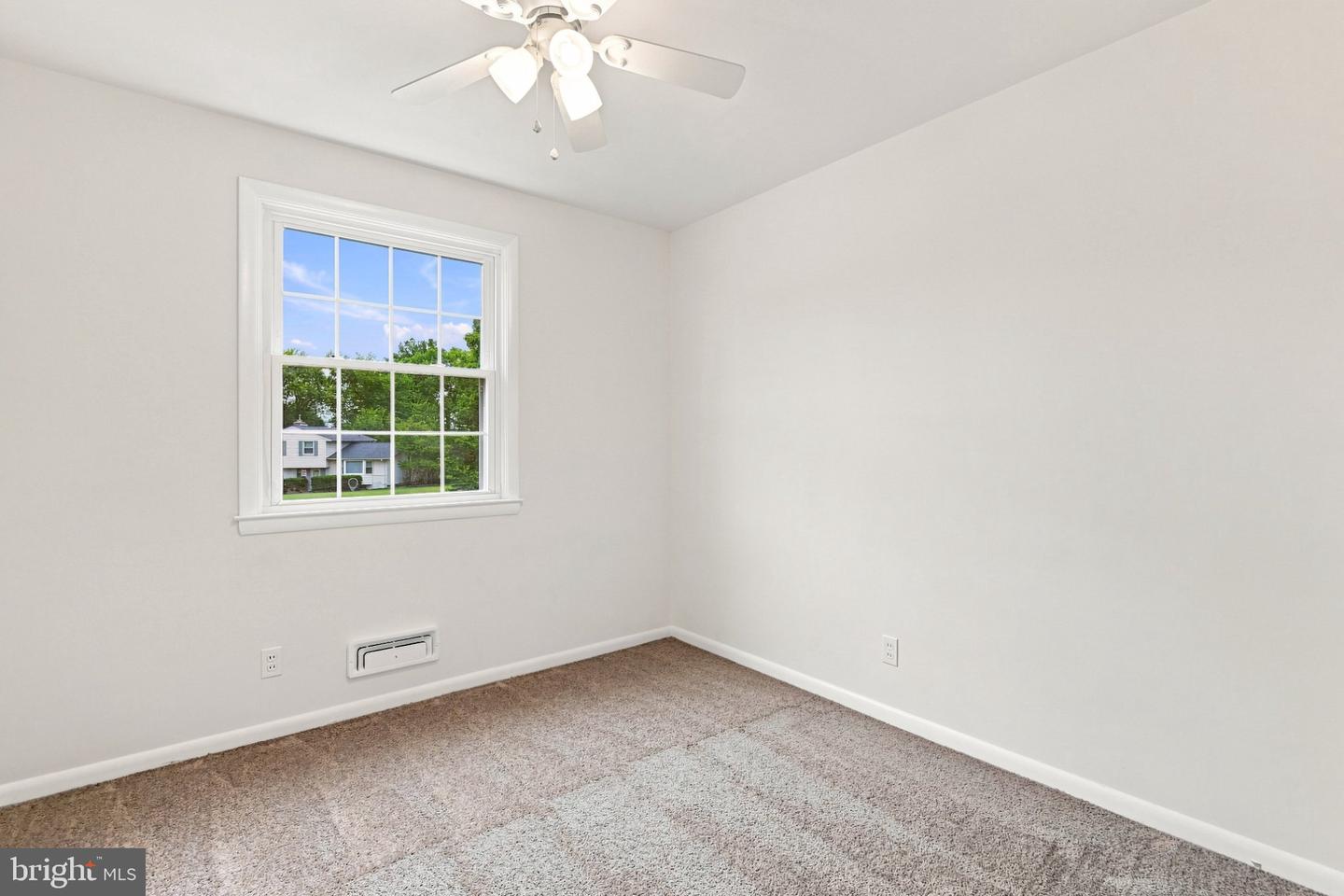 235 Chantrey Rd Property Photo 17