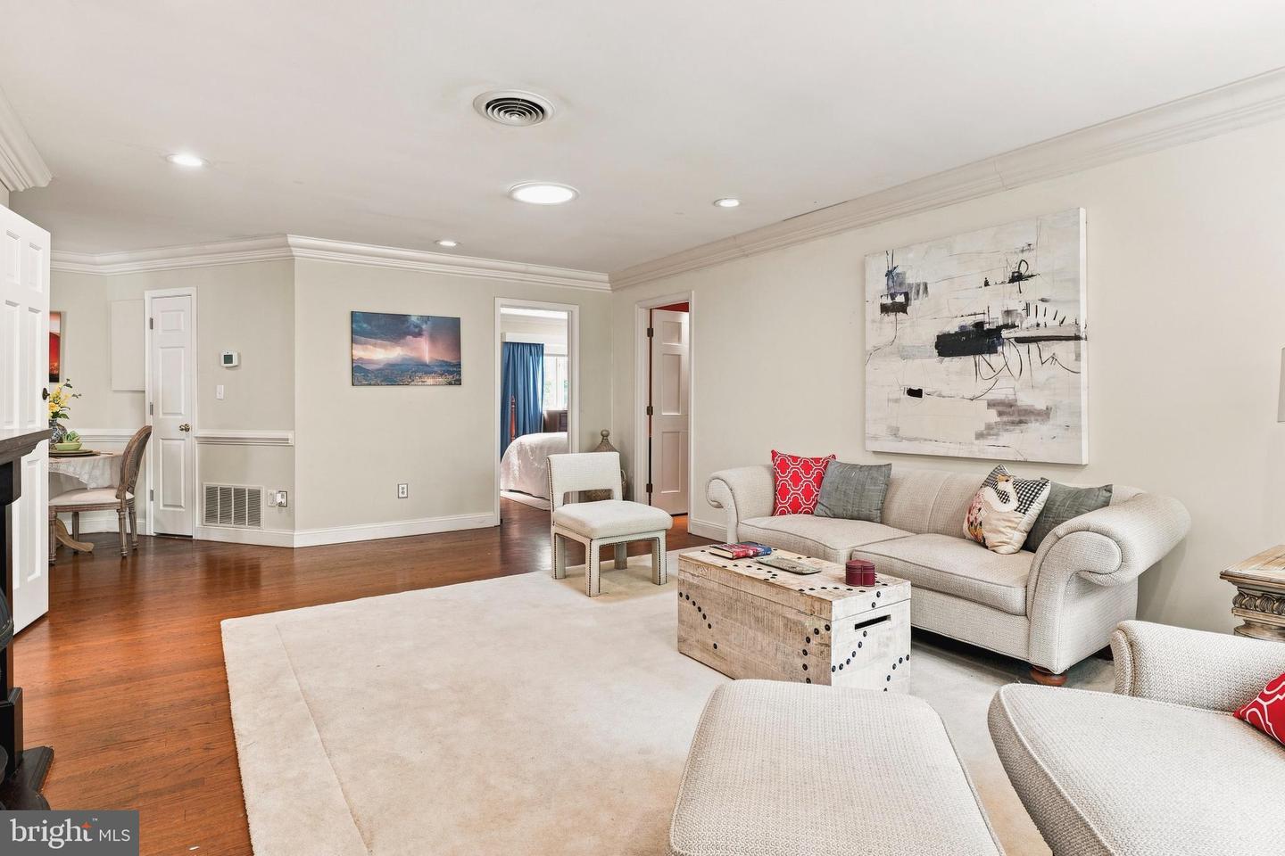 25 Highfield Ct Property Photo 4