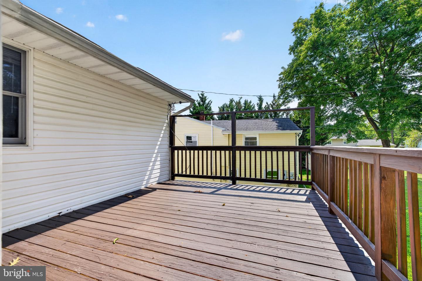 2112 Folkstone Rd Property Photo 23