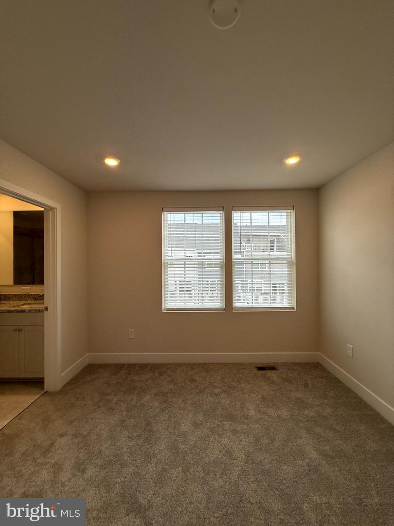 7815 Barrensdale Rd Property Photo 15