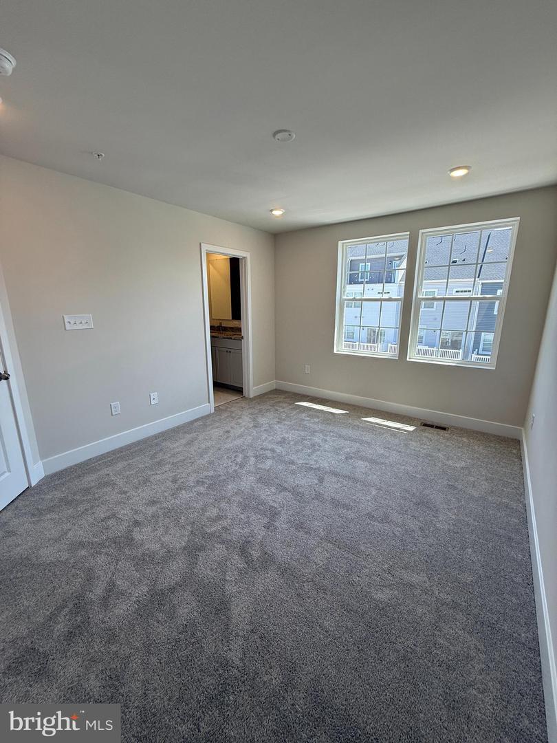 7815 Barrensdale Rd Property Photo 16