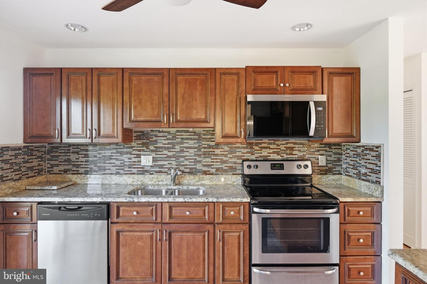 6415 Craigmont Rd Property Photo 16