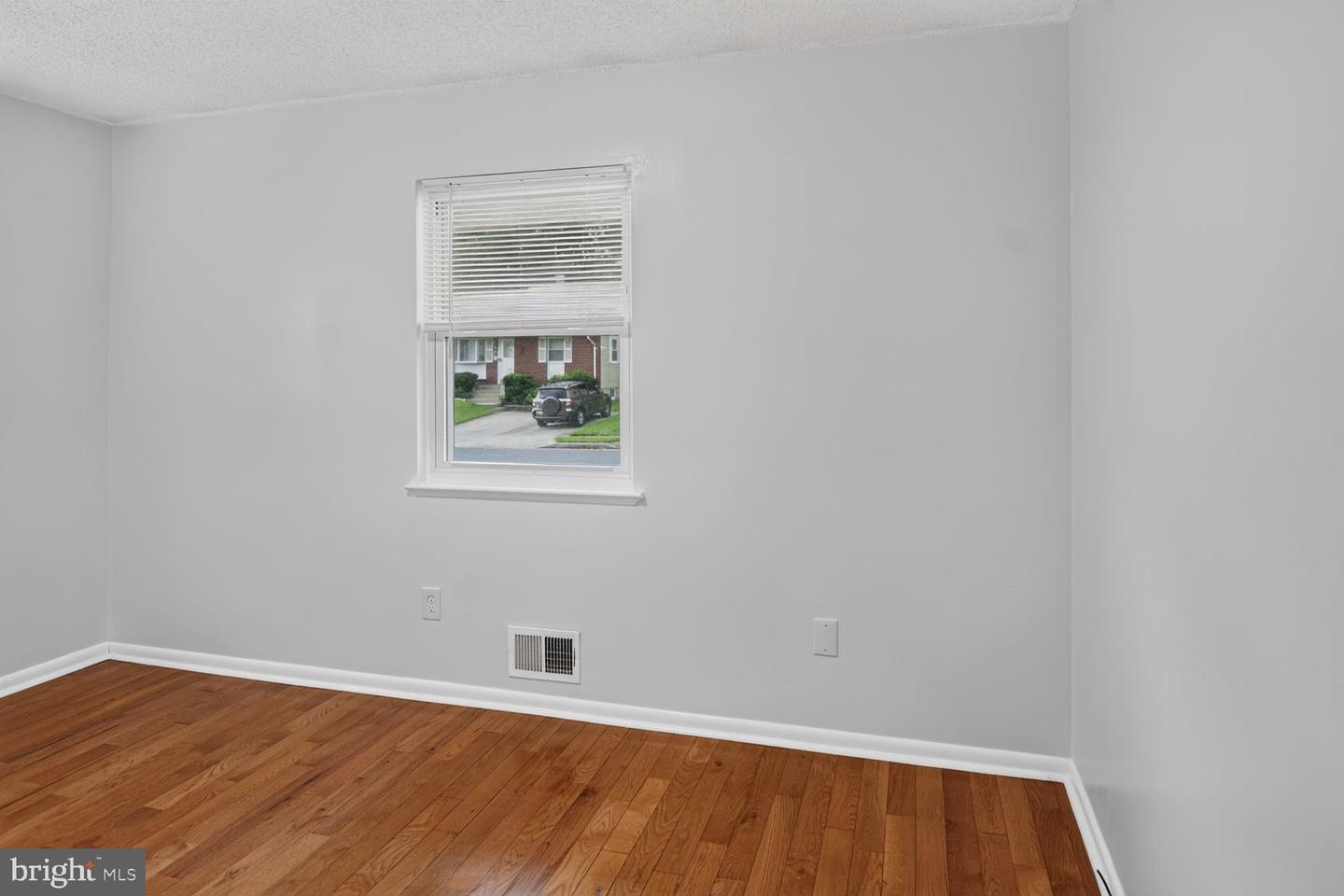 MDBC2174526 Property Photo 6