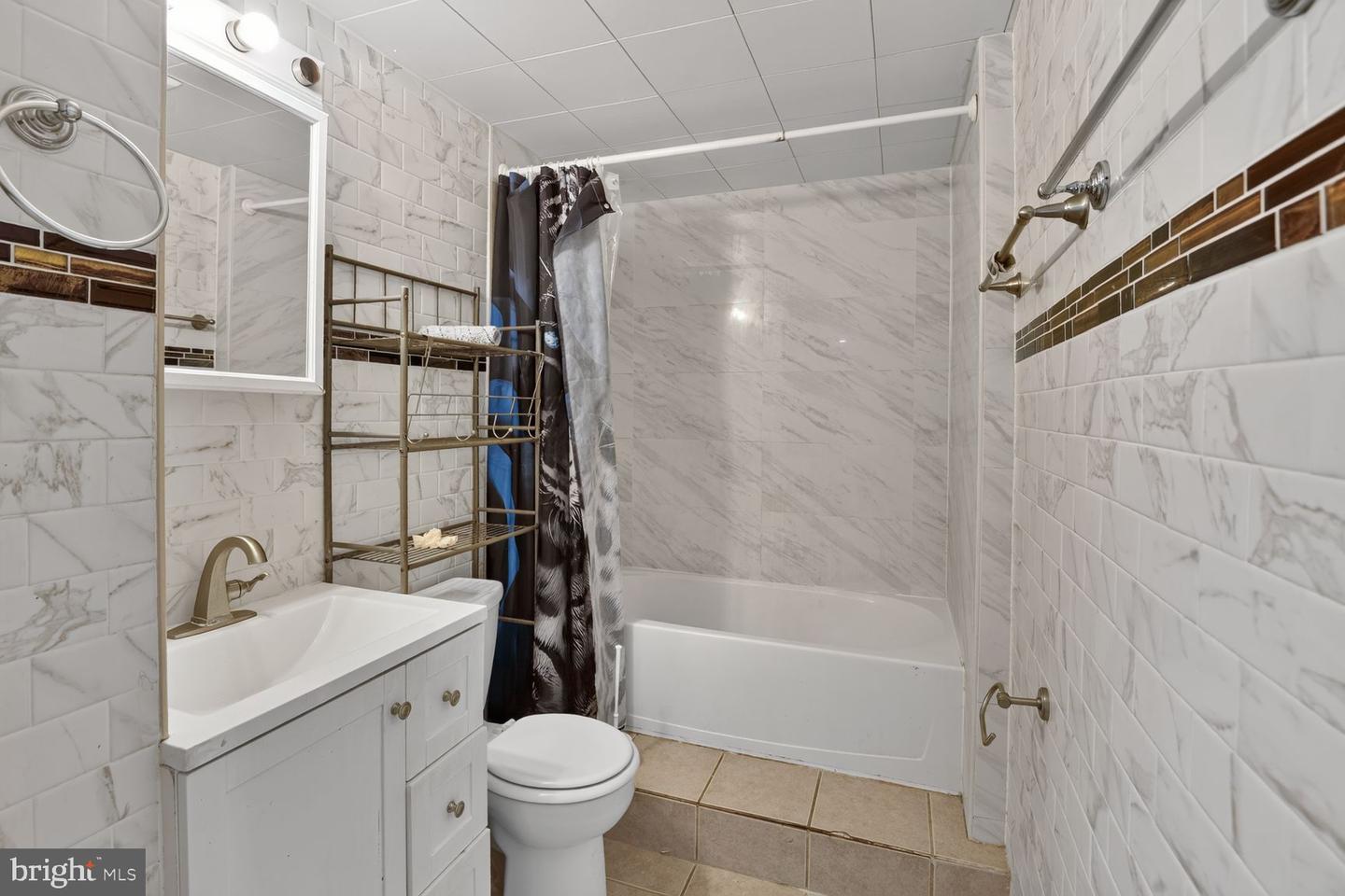 MDBC2174526 Property Photo 20