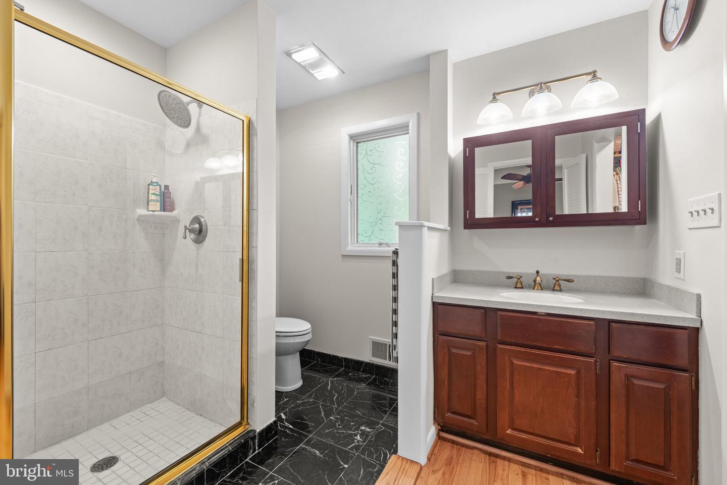 10 Winterberry Ct Property Photo 17