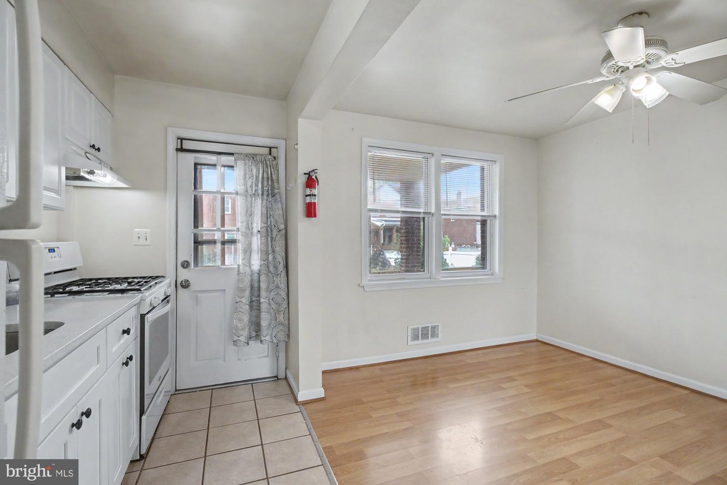 3443 Dunhaven Rd Property Photo 14