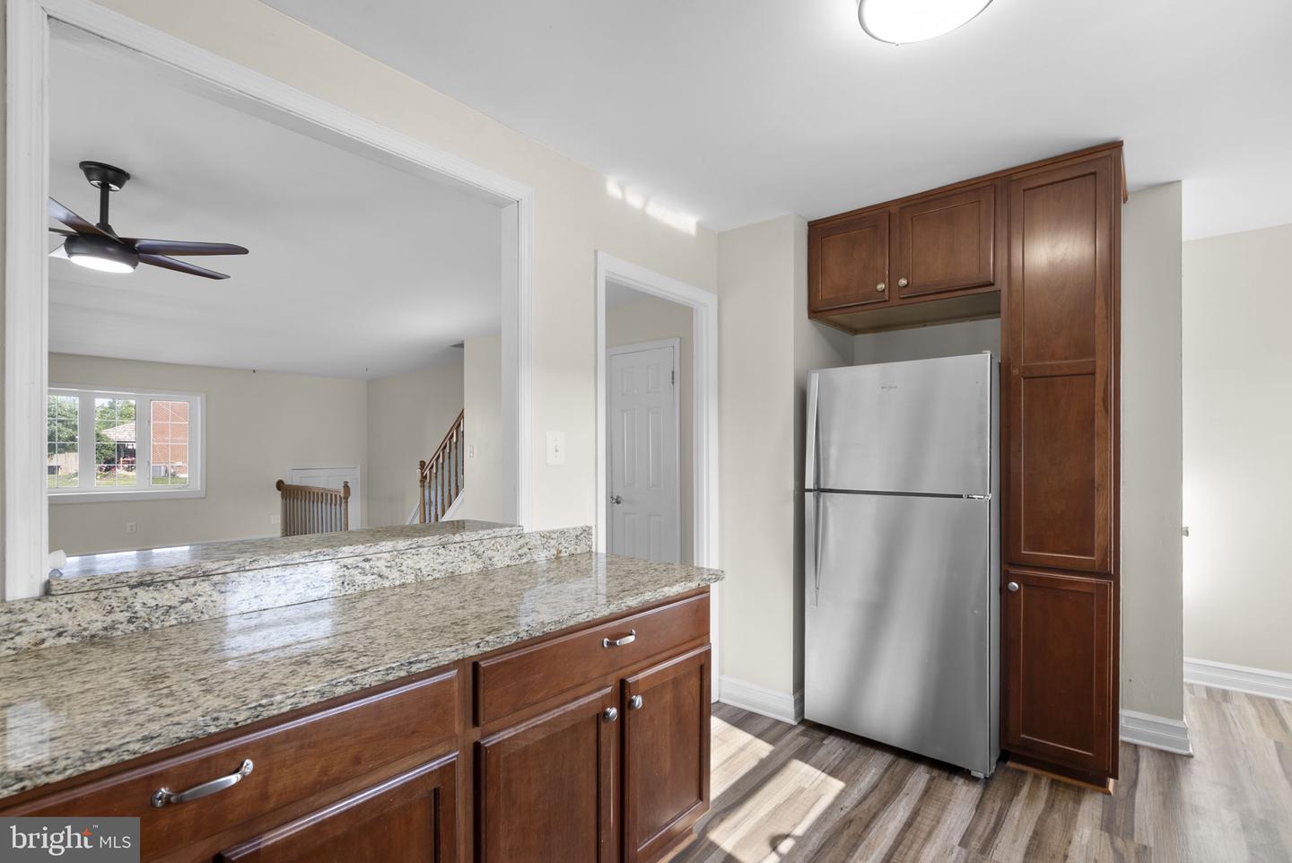 955 Stormont Cir Property Photo 6