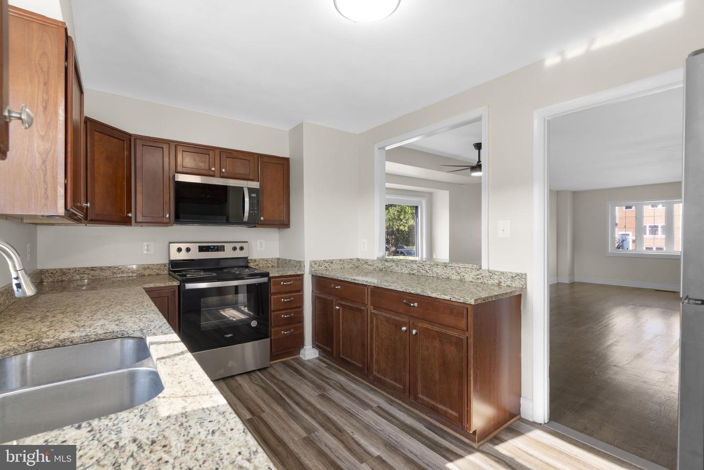 955 Stormont Cir Property Photo 7