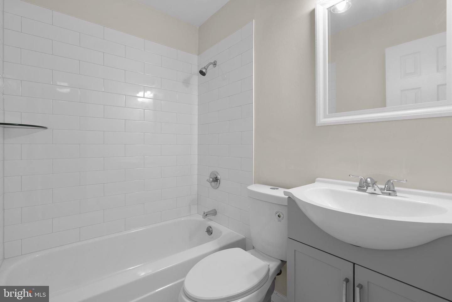 955 Stormont Cir Property Photo 15