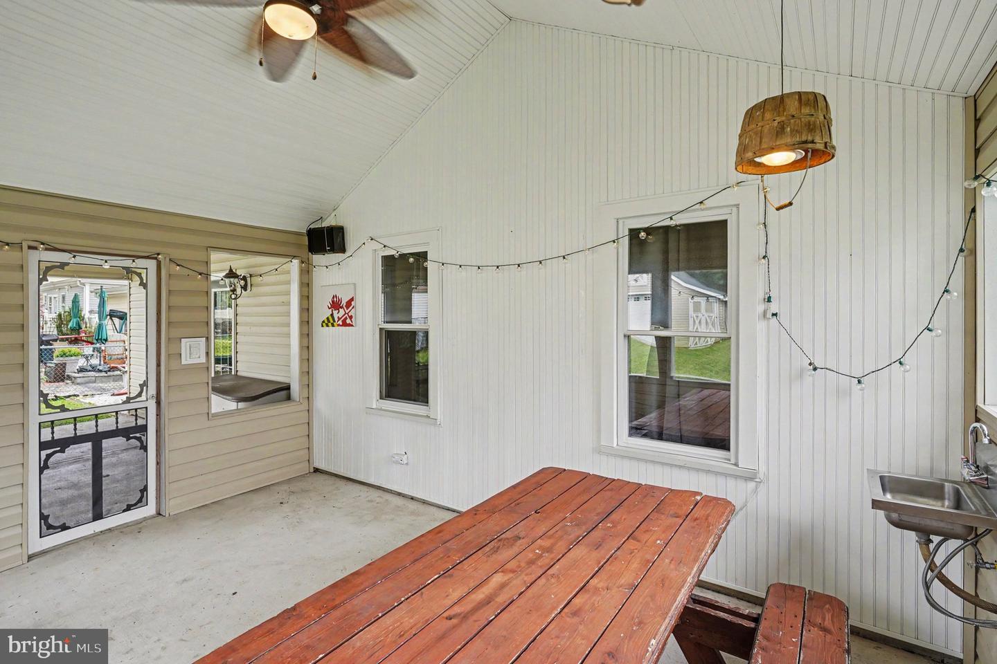 310 Stillwater Rd Property Photo 35