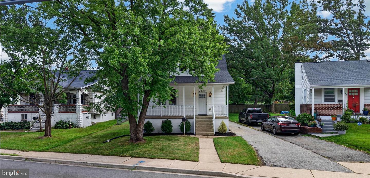 4807 Kenwood Ave Property Photo 5