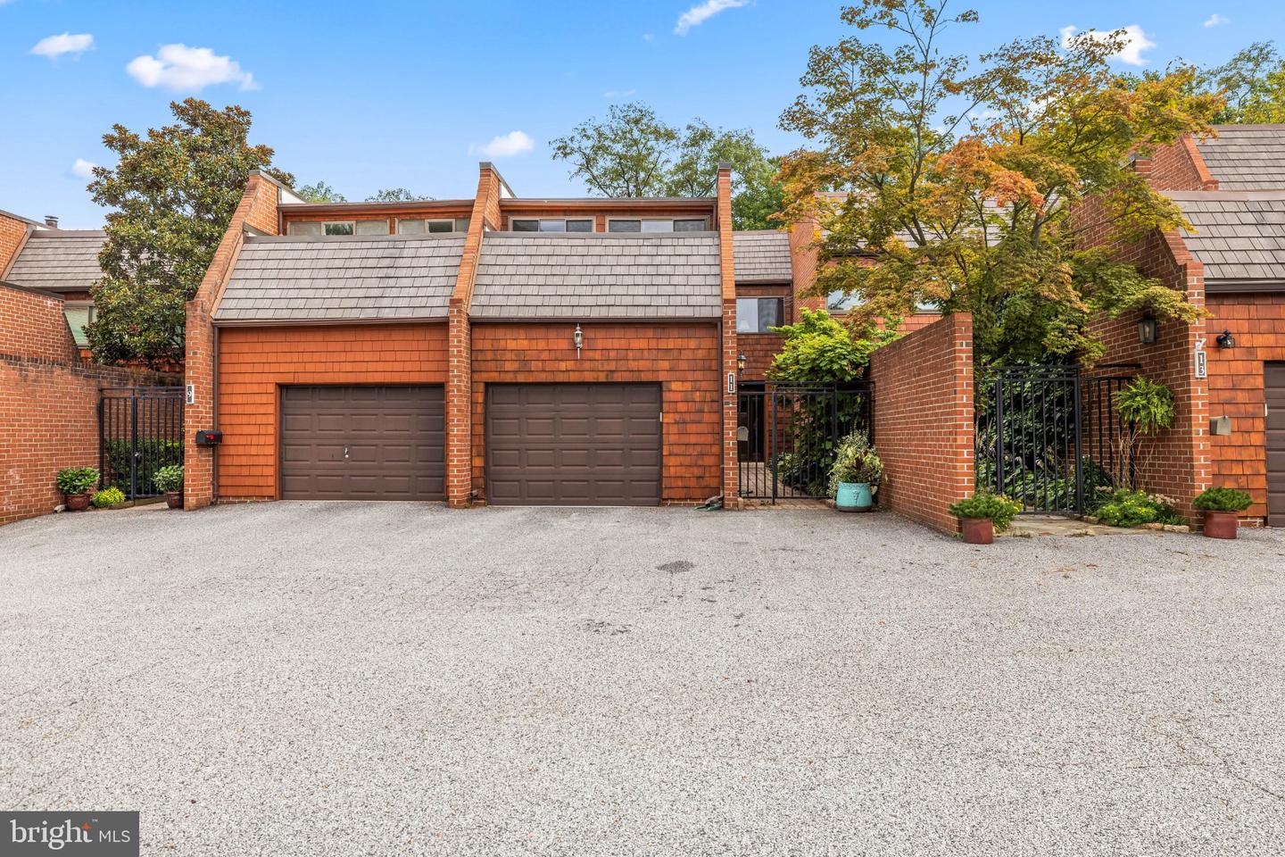 11 Coldwater Ct Property Photo 1