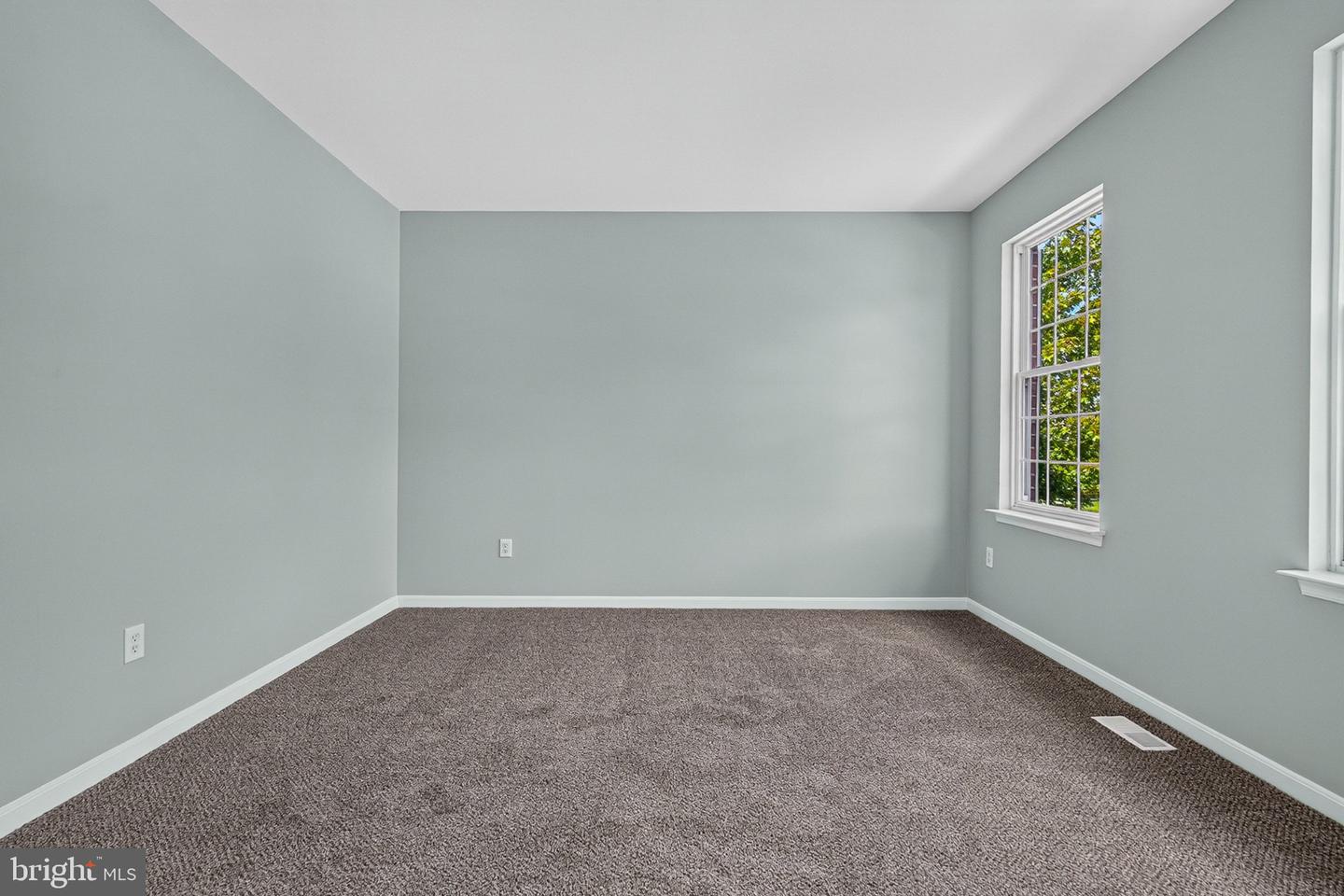 239 Seamaster Rd Property Photo 15