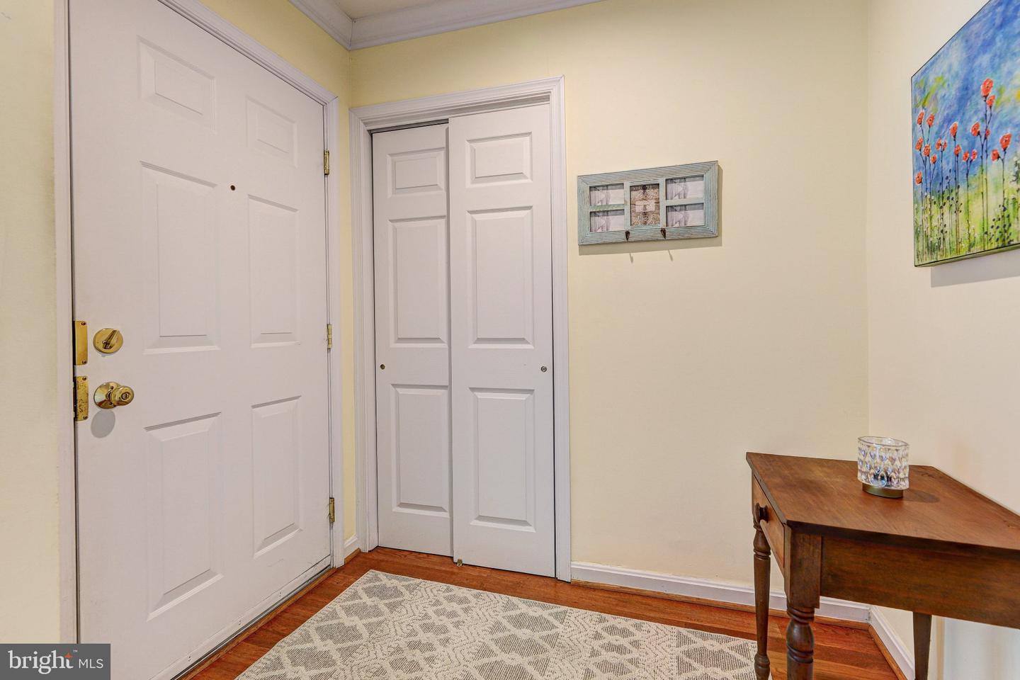 20 Alanbrooke Ct #20f Property Photo 4