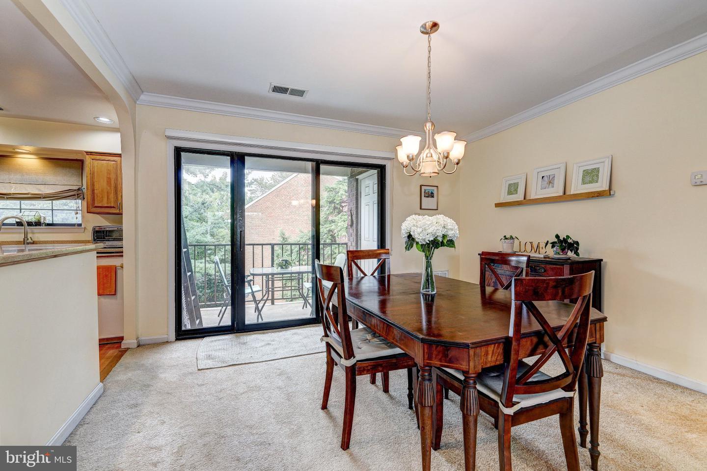 20 Alanbrooke Ct #20f Property Photo 11