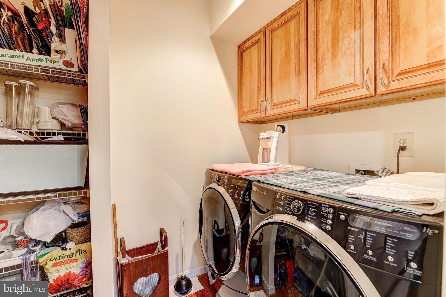 20 Alanbrooke Ct #20f Property Photo 17
