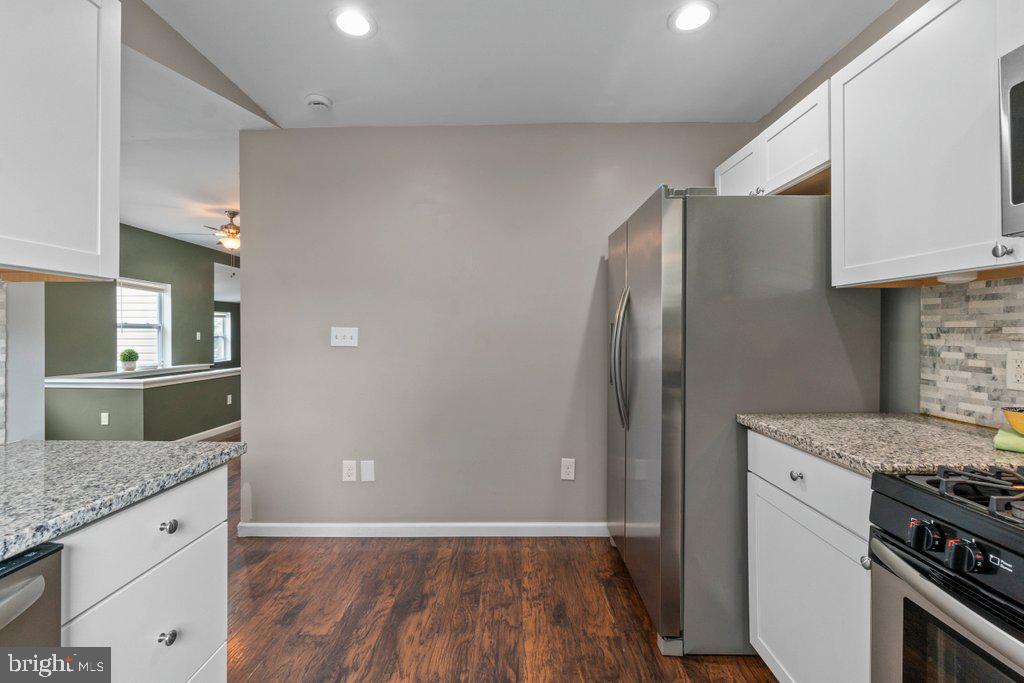 237 3rd Ave Property Photo 16