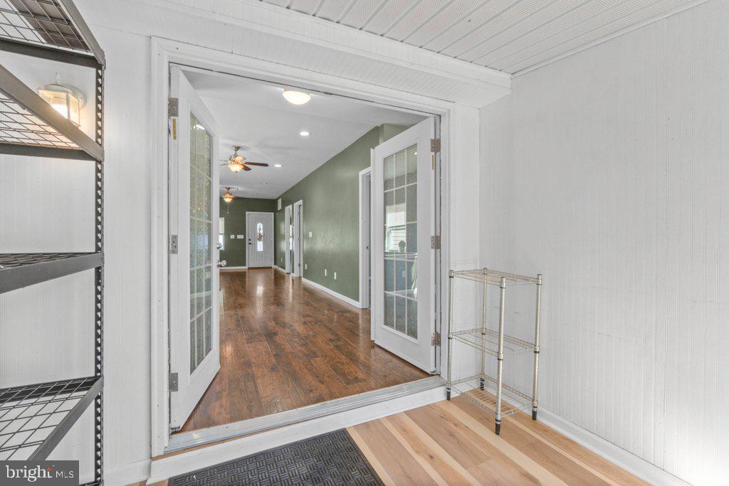 237 3rd Ave Property Photo 18