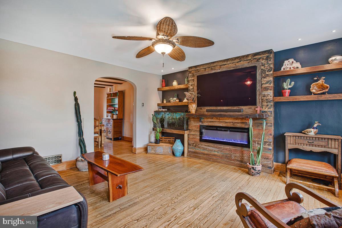 214 Blakeney Rd Property Photo 5