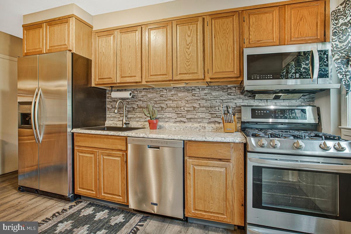 214 Blakeney Rd Property Photo 12