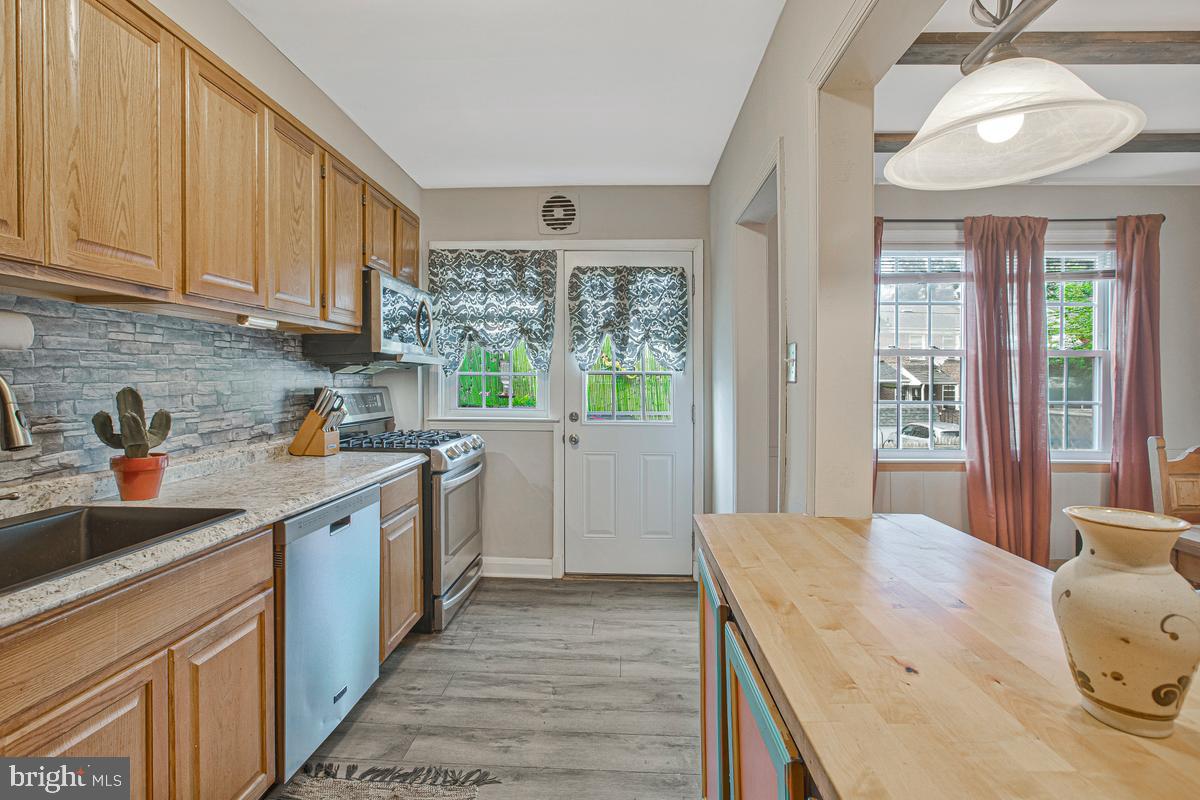 214 Blakeney Rd Property Photo 13