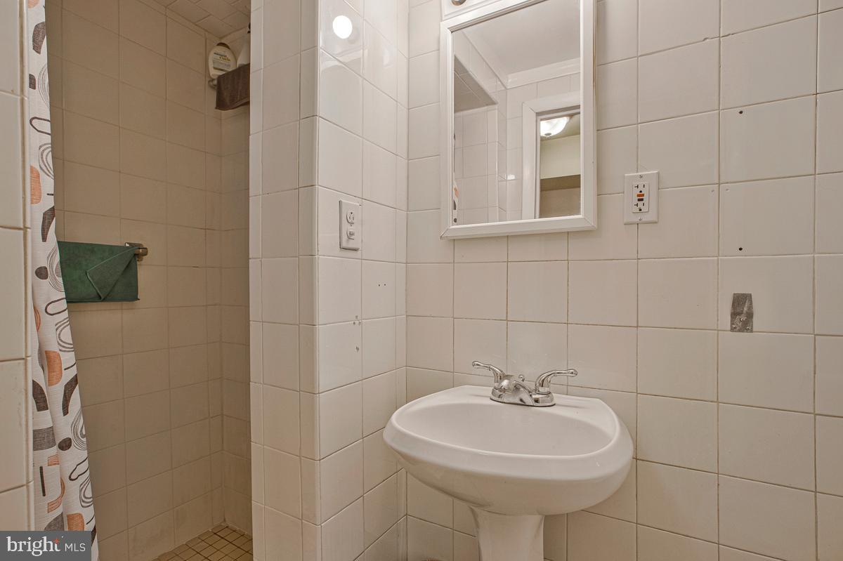 214 Blakeney Rd Property Photo 29