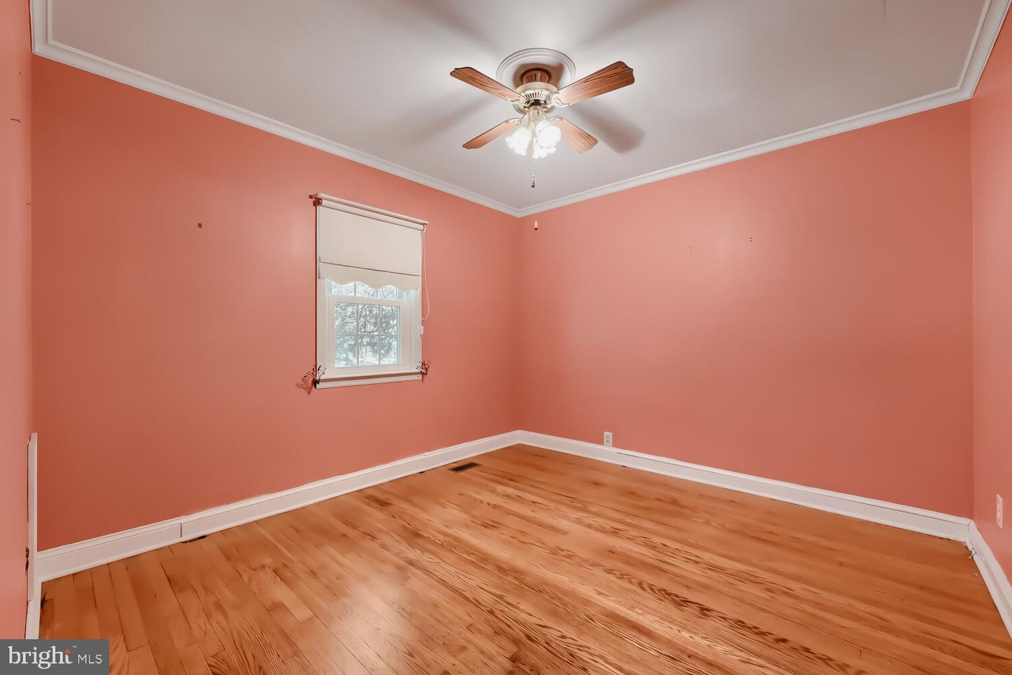 12329 Eastern Ave Property Photo 26