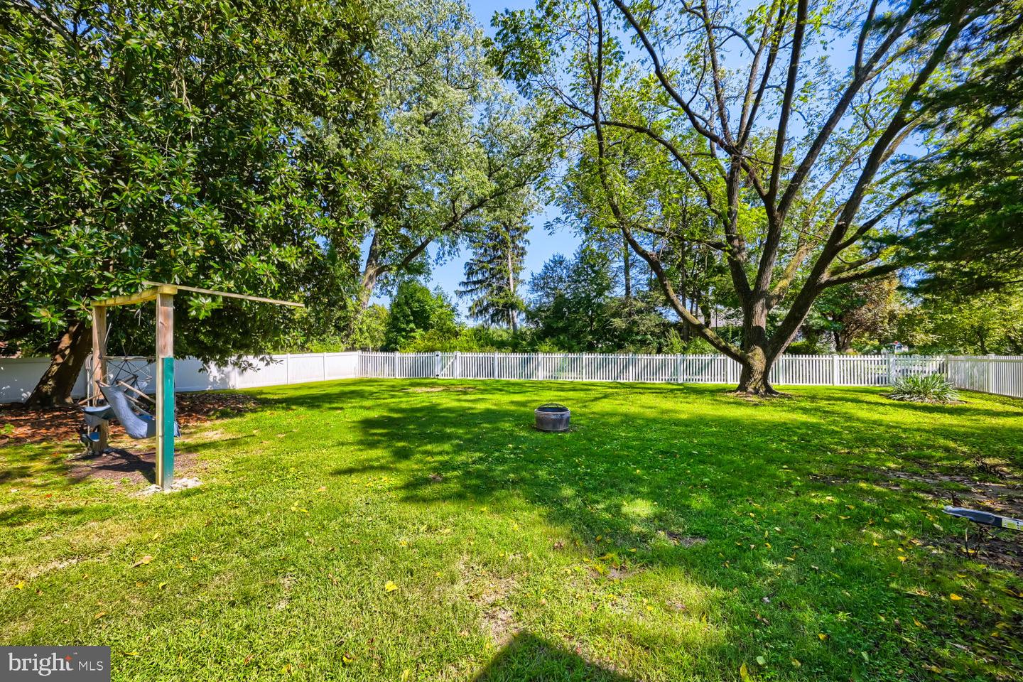 12329 Eastern Ave Property Photo 32
