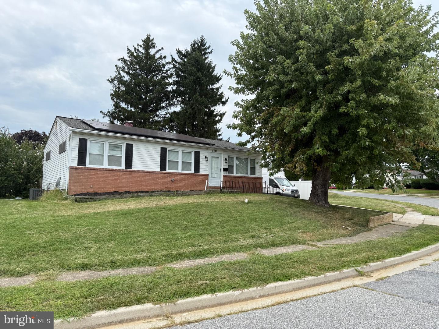6909 Digby Rd Property Photo 1