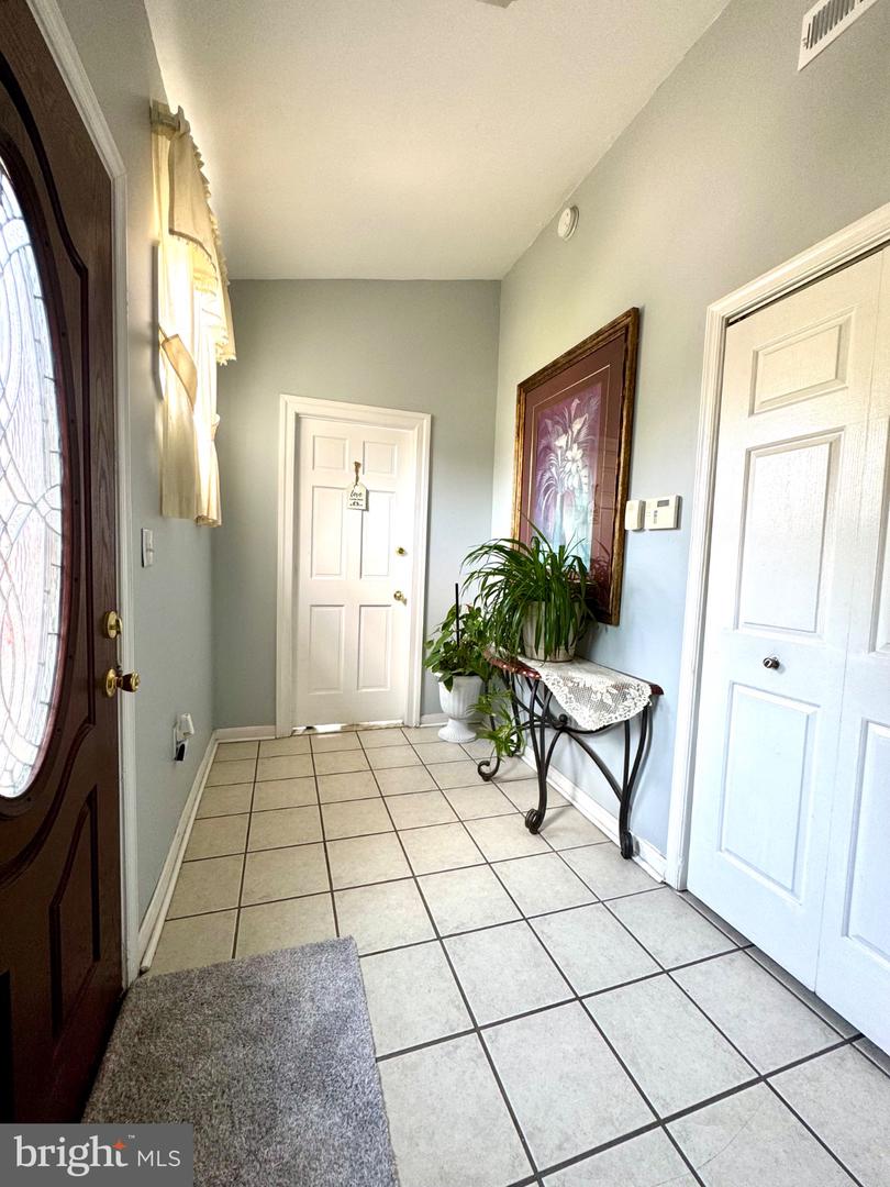 8514 Sandy Plains Rd Property Photo 25