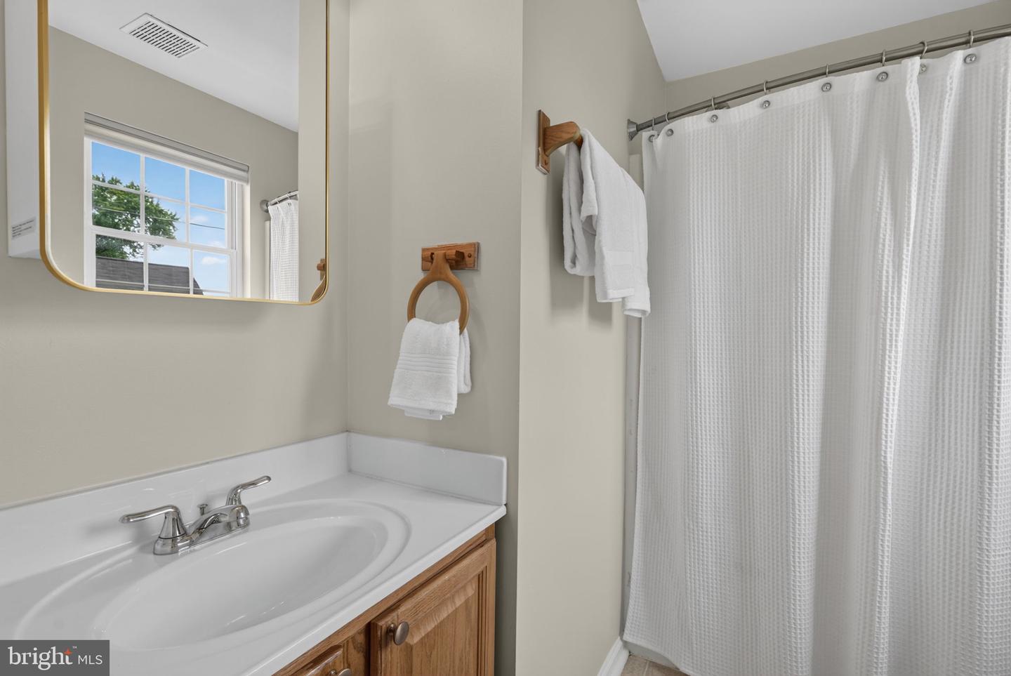 8 Glenwood Ave Property Photo 15