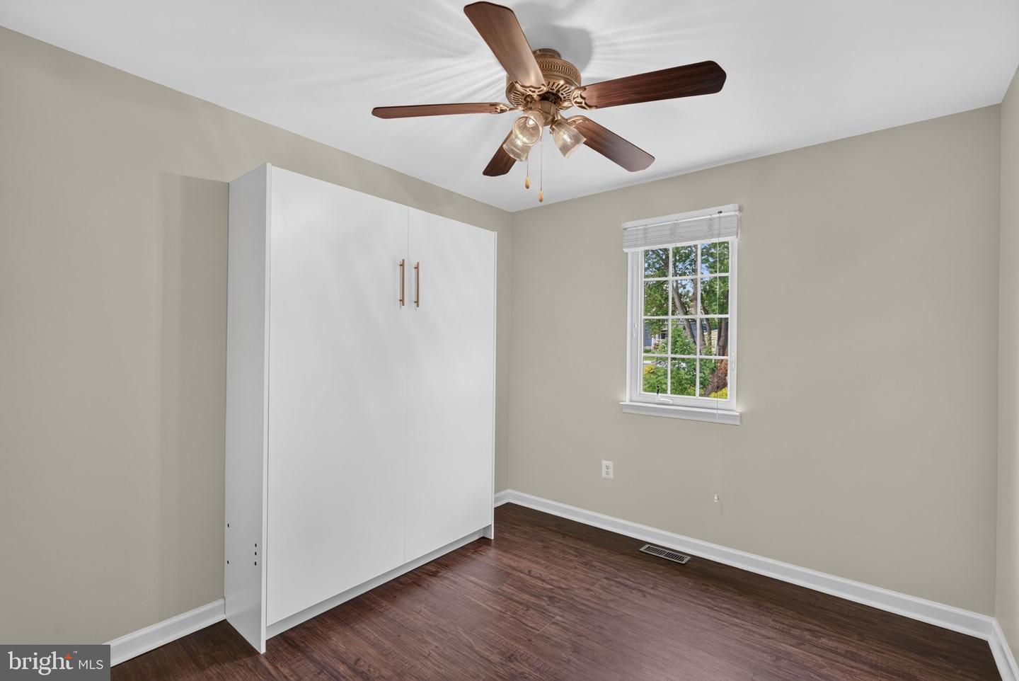8 Glenwood Ave Property Photo 17