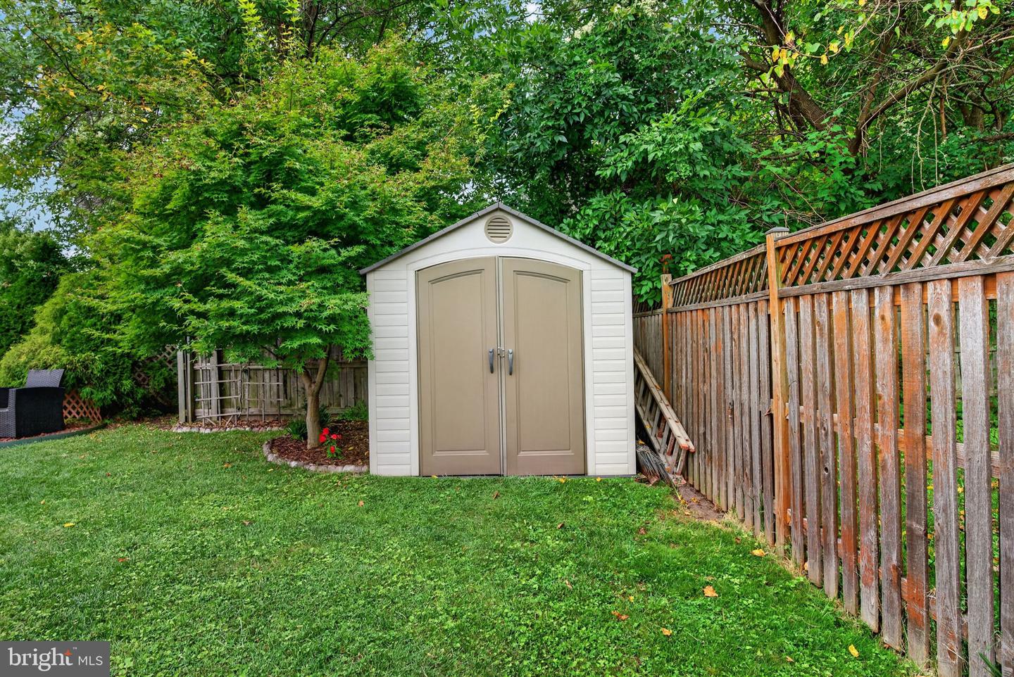 8 Glenwood Ave Property Photo 29