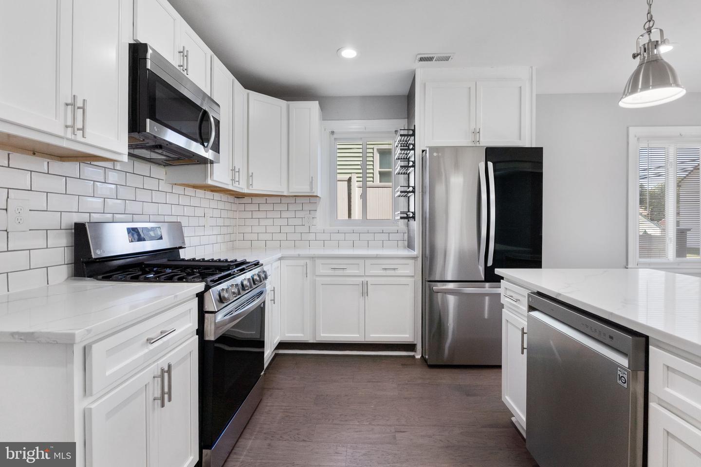 1906 Park Pl Property Photo 8