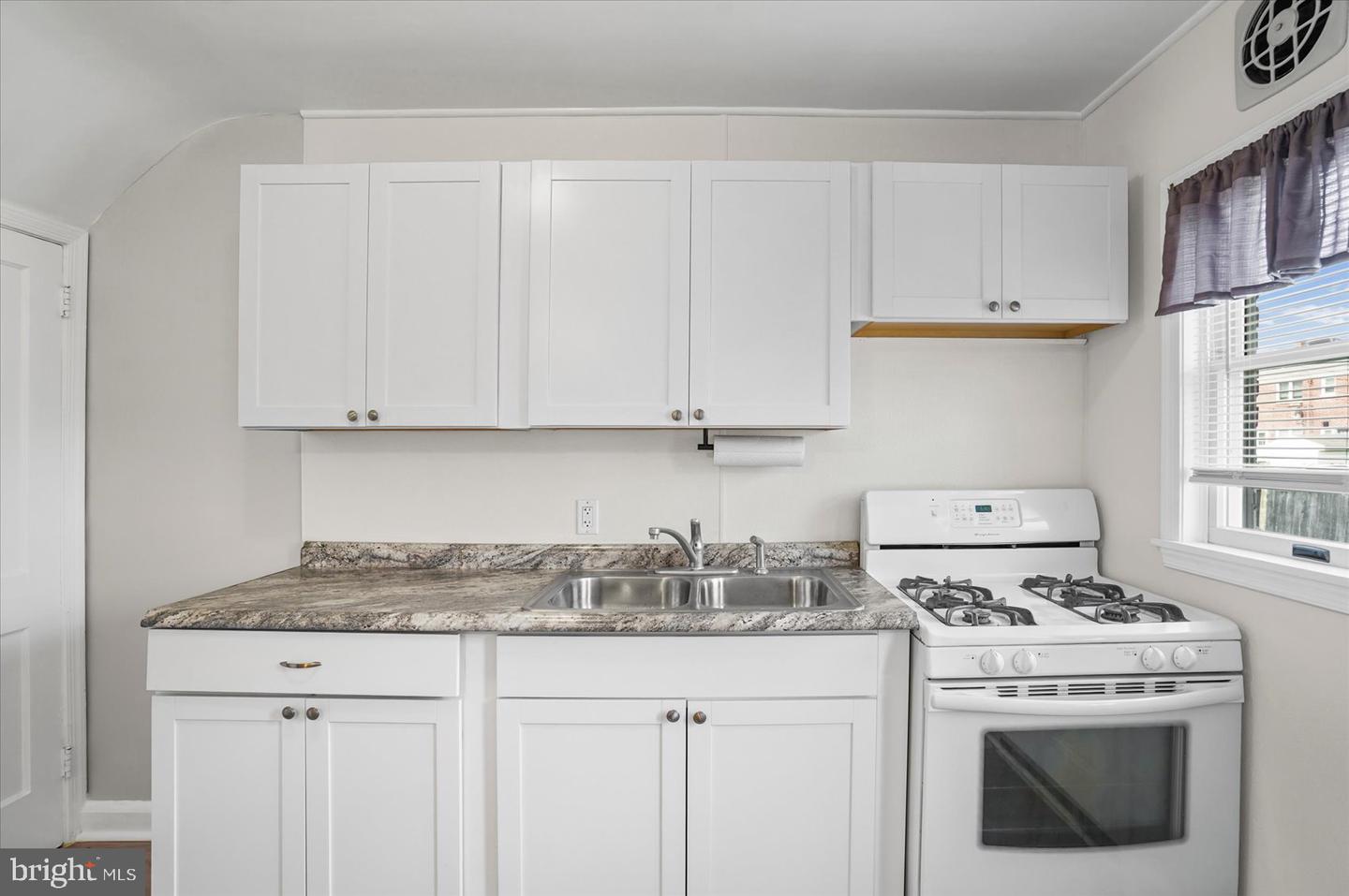 2151 Vailthorn Rd Property Photo 13