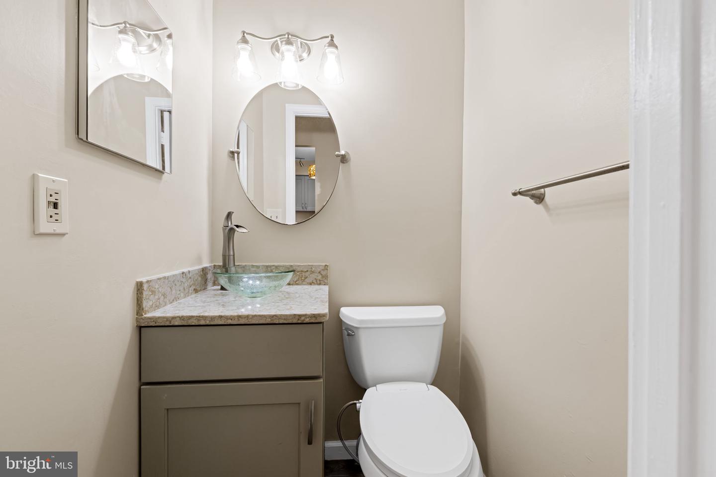 28 Bernadotte Ct Property Photo 8